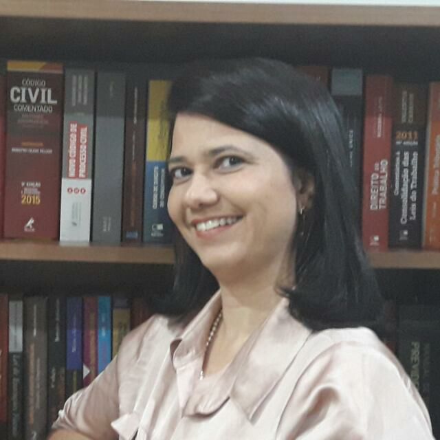 foto da advogada Mônica